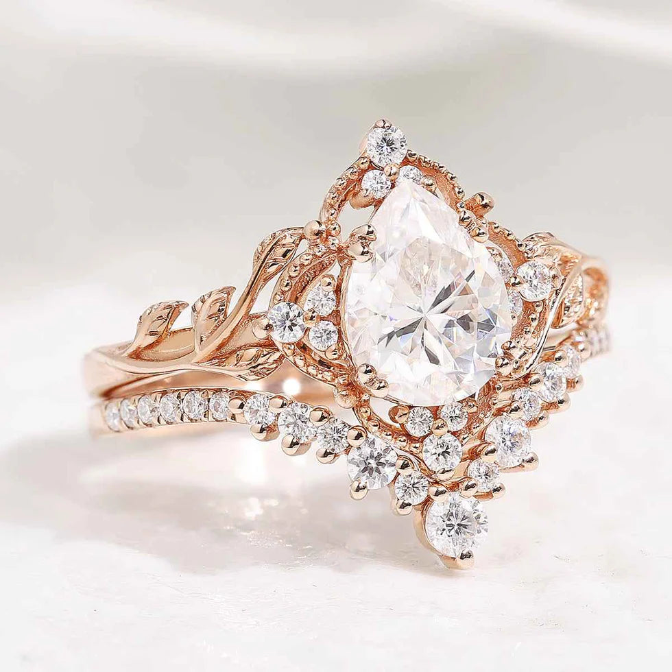 Nature Inspired Leafy Moissanite Engagement Ring Set V Shaped Curved Wedding Band