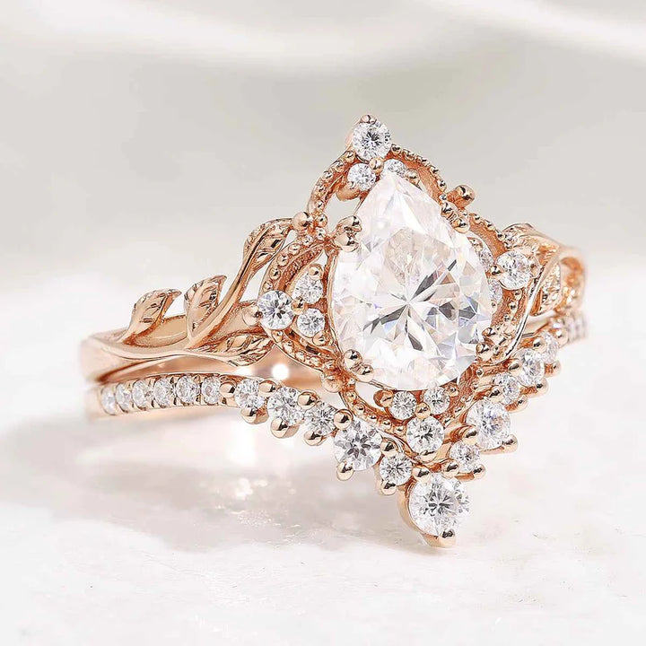 Nature Inspired Leafy Moissanite Engagement Ring Set V Shaped Curved Wedding Band
