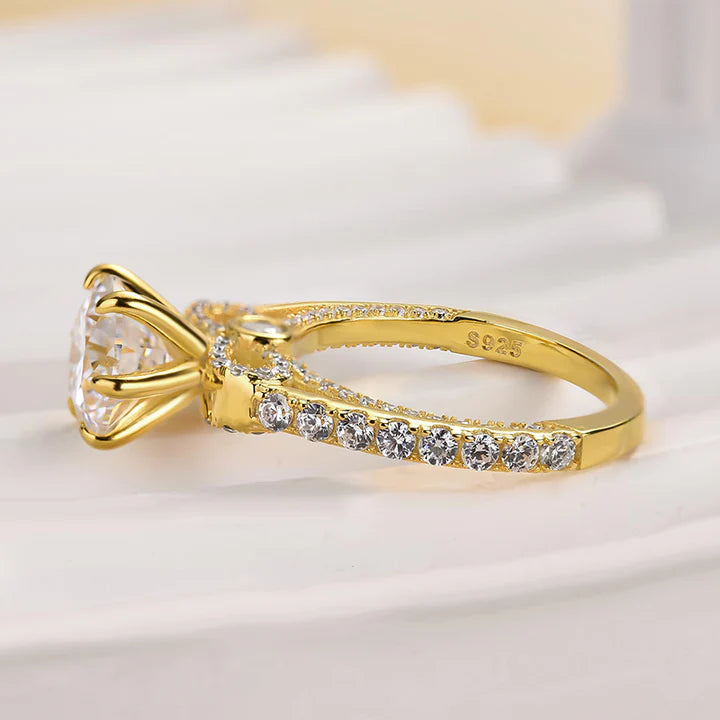 Moissanite Bow Base Design 2.0 Carat Engagement Ring