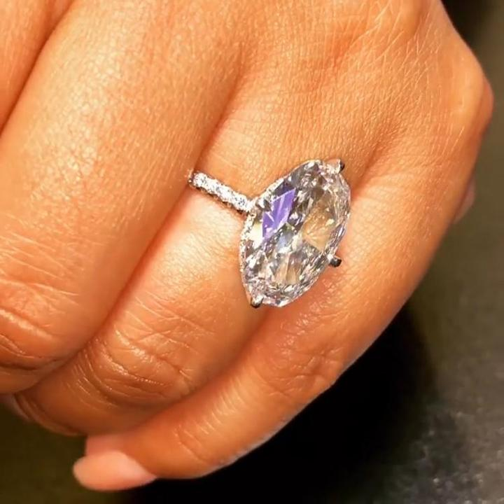Classic 4 Prong Oval Cut Engagement Ring