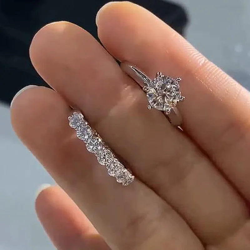 Round Cut Wedding Ring Set For Women