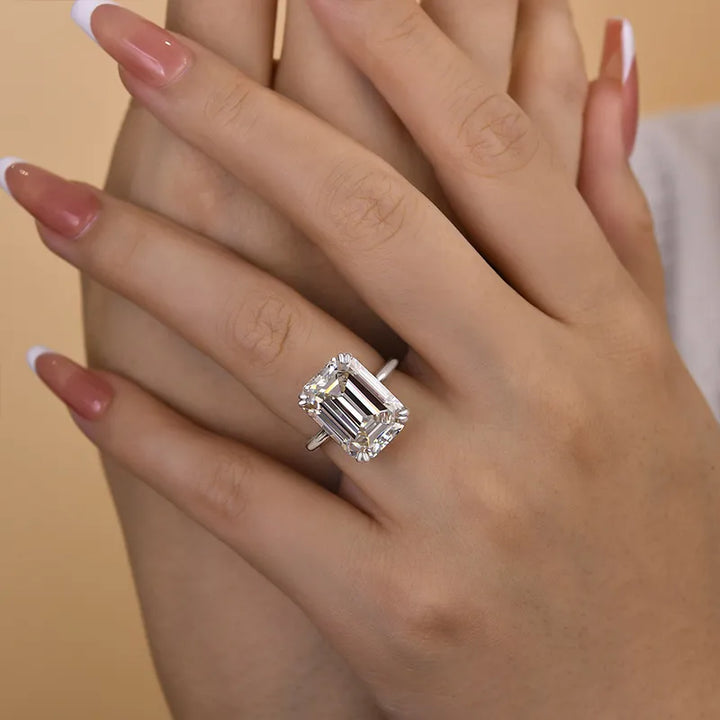 Luxurious 11.5 Carat Big Emerald Cut Engagement Ring In Sterling Silver