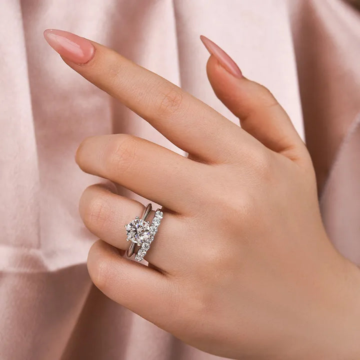 Round Cut Wedding Ring Set For Women