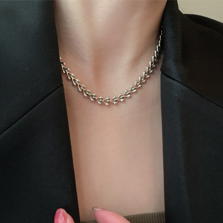 Distinctive Keel-Inspired Necklace