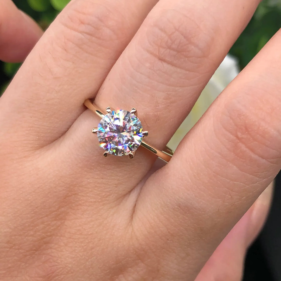 Luxury Moissanite Engagement Ring