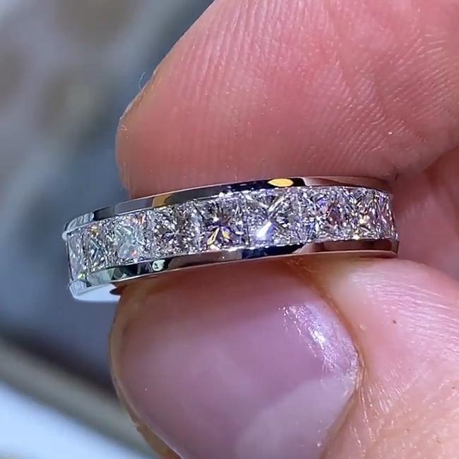 Timeless Radiance – Princess Cut Channel-Set Ring