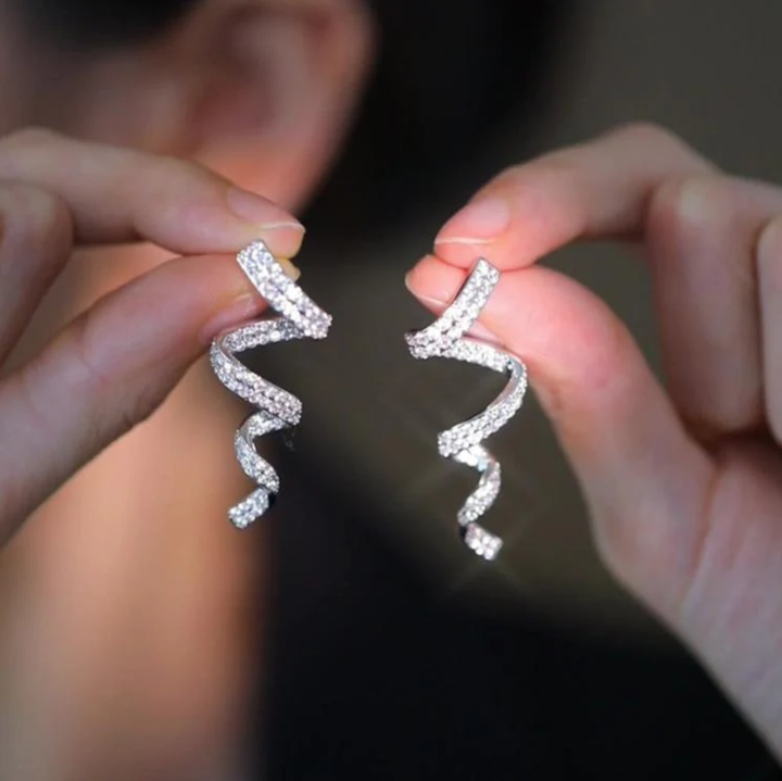 Elegant Wave Line Designer Earrings