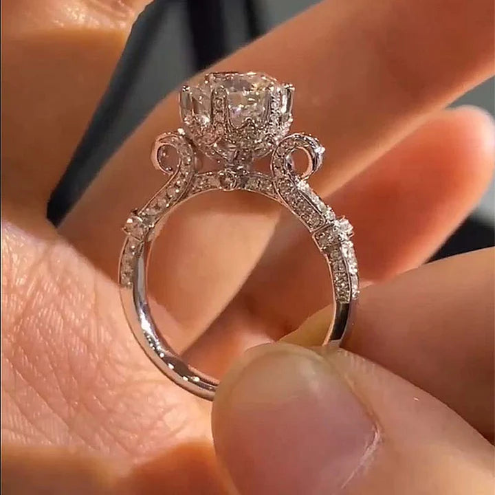 Vintage 6 Prongs Round Cut Engagement Ring In Sterling Silver