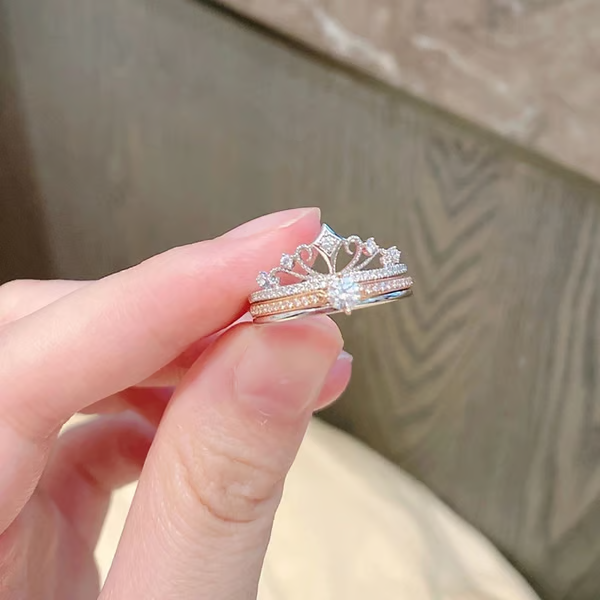 Keep Me In Your Heart - Crown Ring💍
