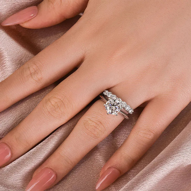 Round Cut Wedding Ring Set For Women