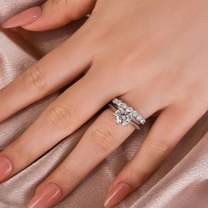 Round Cut Wedding Ring Set For Women