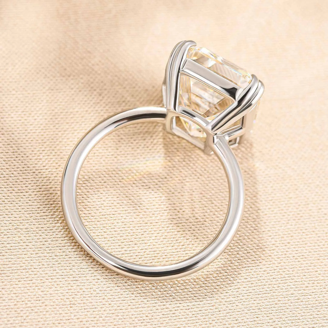 Luxurious 11.5 Carat Big Emerald Cut Engagement Ring In Sterling Silver
