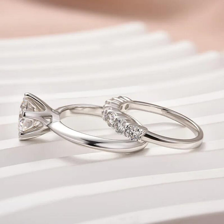 Round Cut Wedding Ring Set For Women