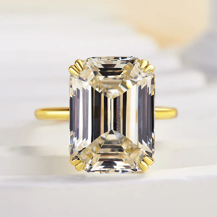 Luxurious 11.5 Carat Big Emerald Cut Engagement Ring In Sterling Silver