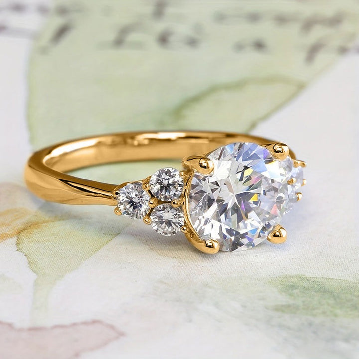 Oval Cut DIAMOND RING