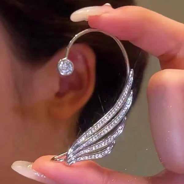 Elegant Wing Design: Zircon Ear Cuffs (1 Pair)