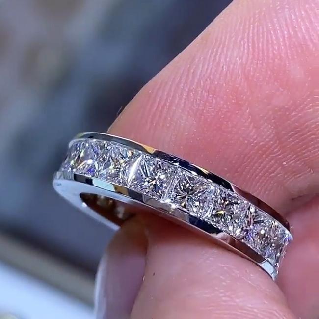 Timeless Radiance – Princess Cut Channel-Set Ring