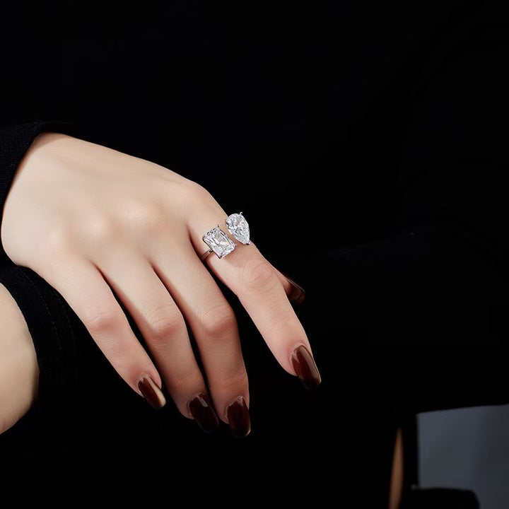 Waterdrop & Geometric Diamond Ring – A Modern Elegance