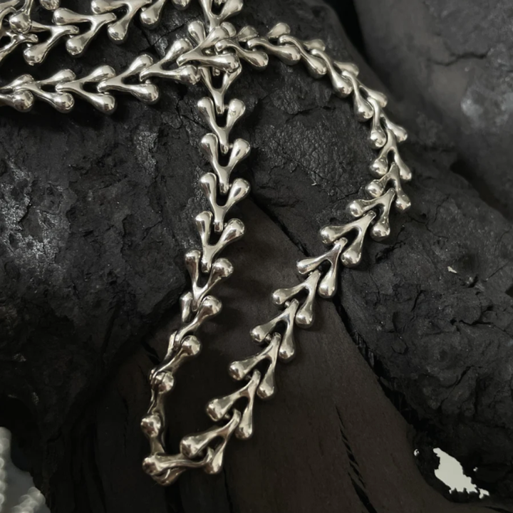 Distinctive Keel-Inspired Necklace
