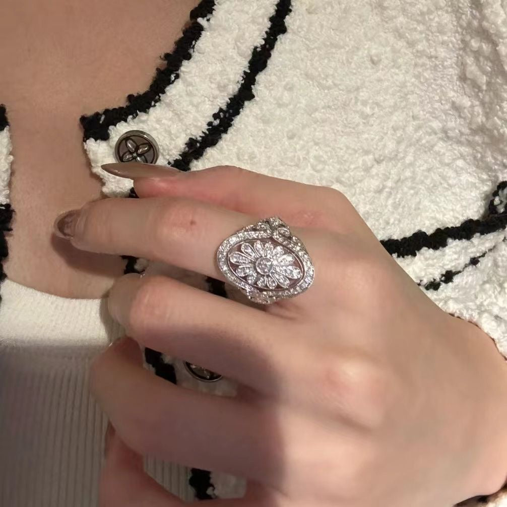 Floral Mosaic Oval Full Diamond Ring