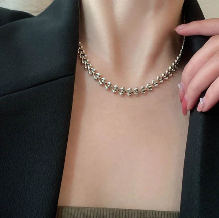 Distinctive Keel-Inspired Necklace