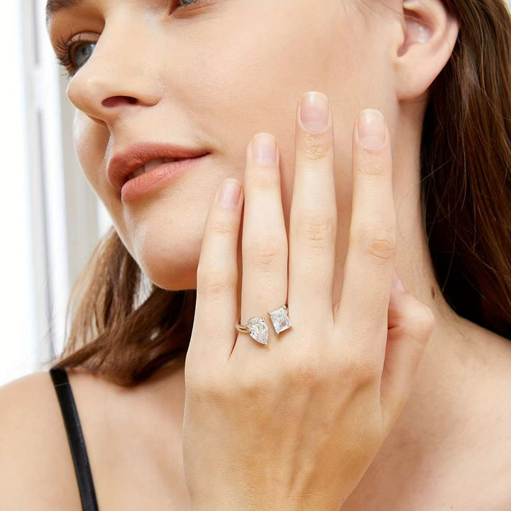 Waterdrop & Geometric Diamond Ring – A Modern Elegance
