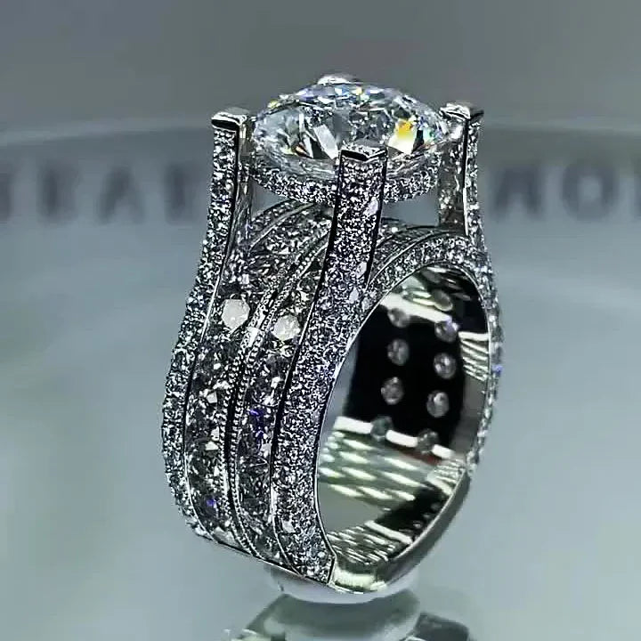 Gorgeous Round Cut sterling Silver Engagement Ring