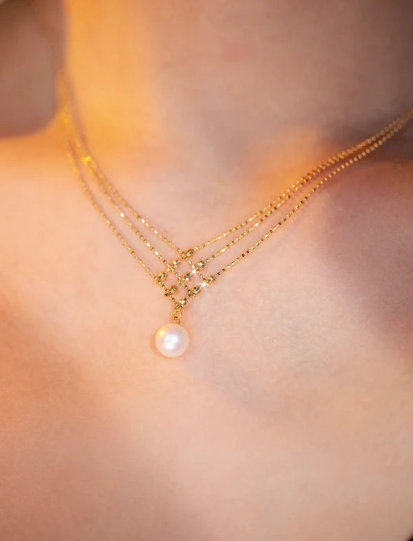 Grid of Elegance Pearl Necklace | 24k Gold Plated
