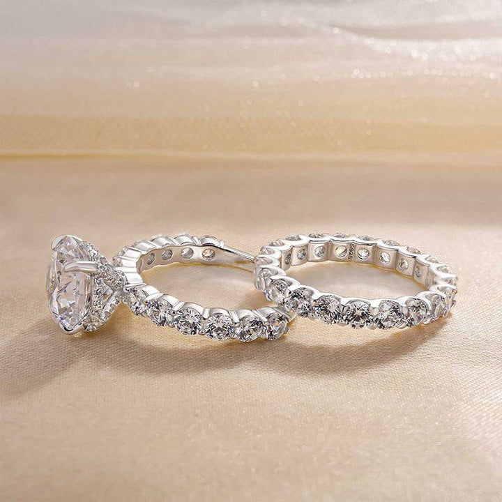Elegant Round Cut Wedding Set For Women In Sterling Silver