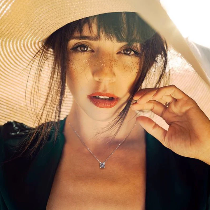 Midsummer Bloom Moissanite Necklace