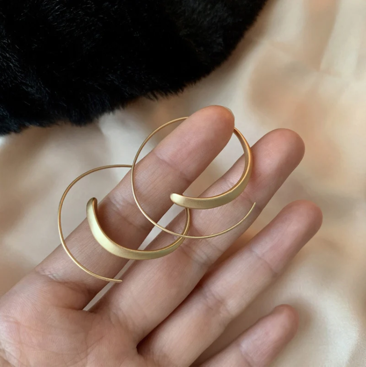Oversized Curved Hoop Earrings