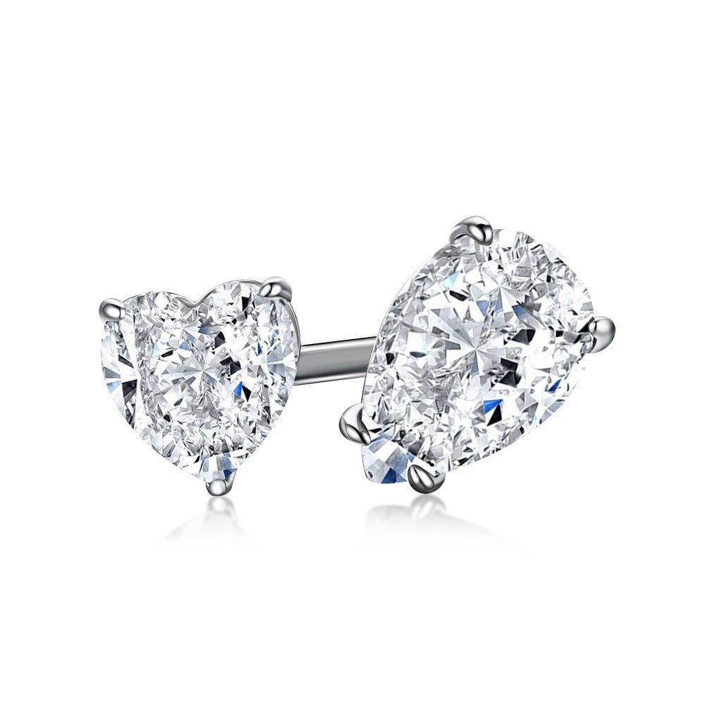 Elegant Moissanite Sterling Silver Ring – Timeless Sparkle