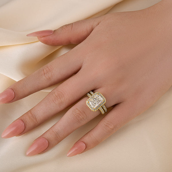 Regal Shine Radiant Cut Wedding Ring Set for Women in Silver