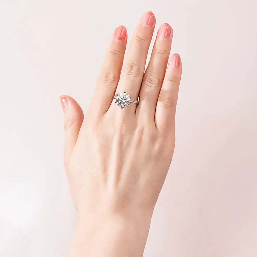 Luxury Moissanite Engagement Ring
