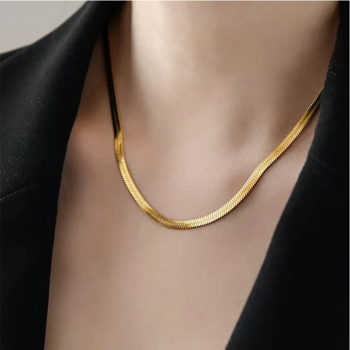 Sleek Serpent Chain Necklace