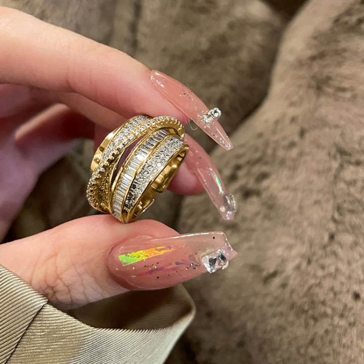 Zircon Vintage Cross Cut Ring