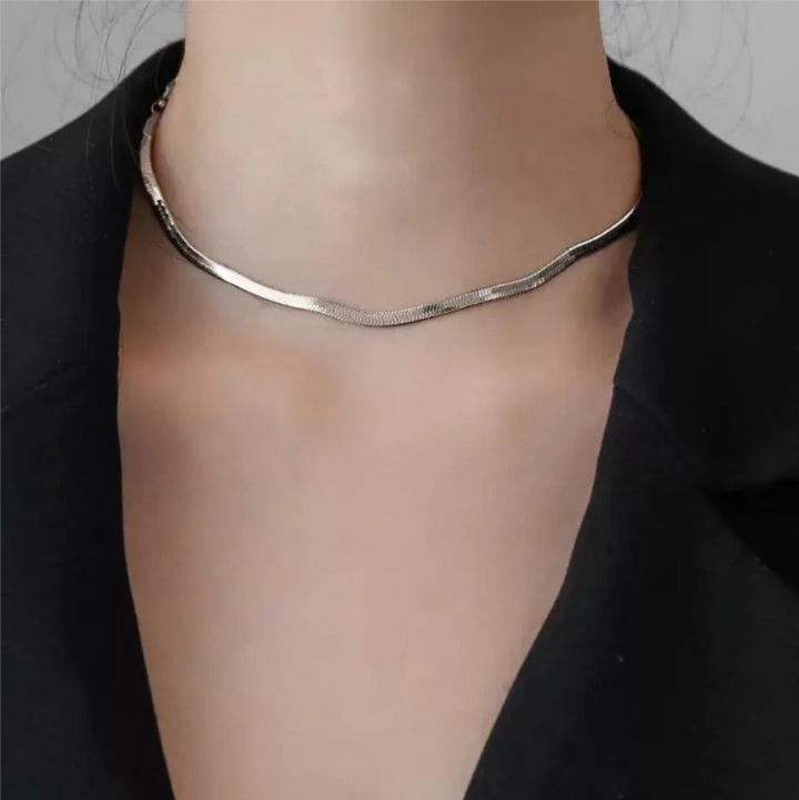 Sleek Serpent Chain Necklace